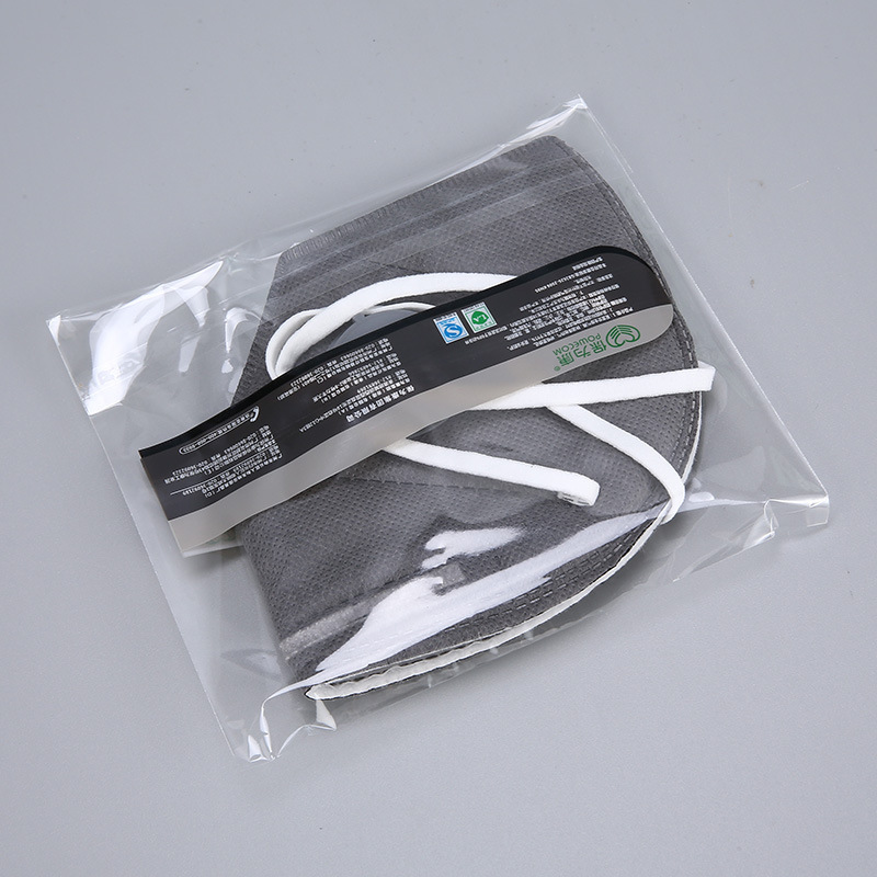 Mascherina KN95 con Carbone At - Anti Pollution Mask recensione e prezzo
